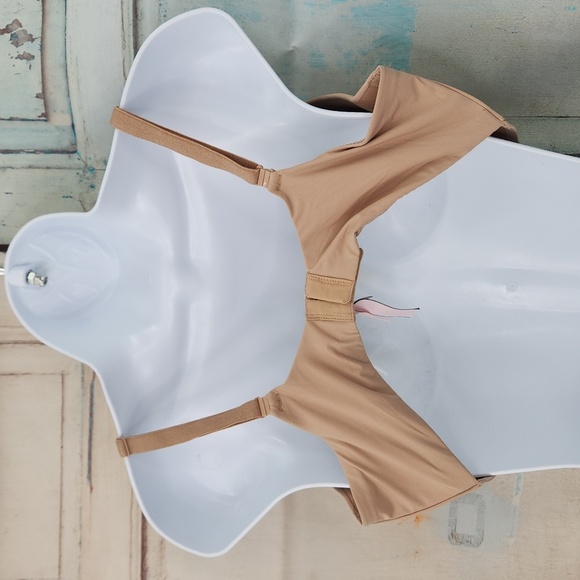 Victoria Secret Lightly Lined Wireless T Shirt Bra - Picture 4 of 7